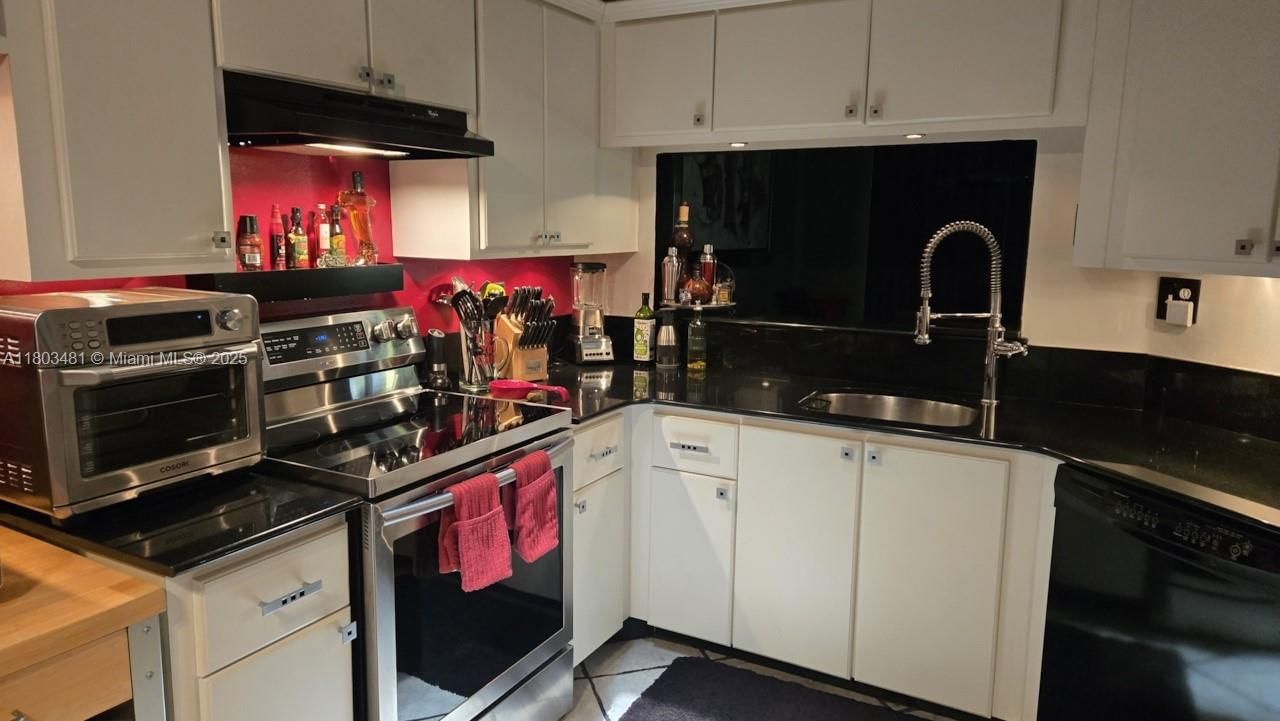 Real estate property located at 1993 Discovery Cir E, Broward, Coral Point North, Deerfield Beach, FL