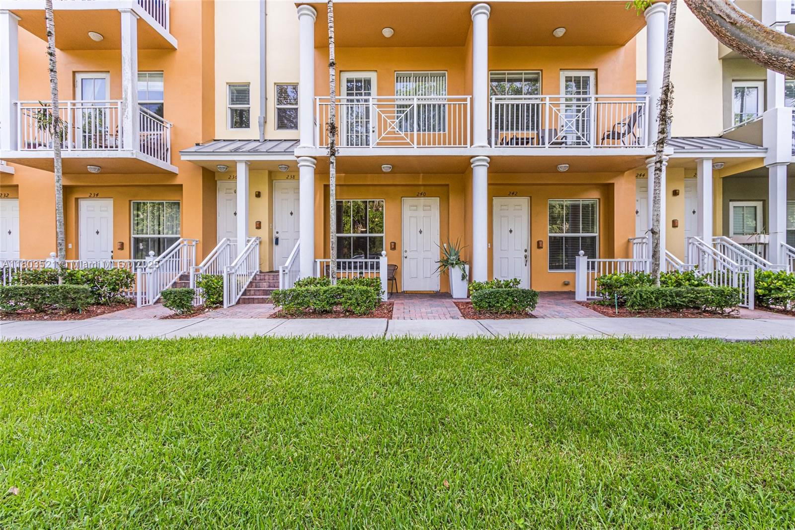 Real estate property located at 240 14th Ave #240, Broward, Village At Sailboat Bend, Fort Lauderdale, FL