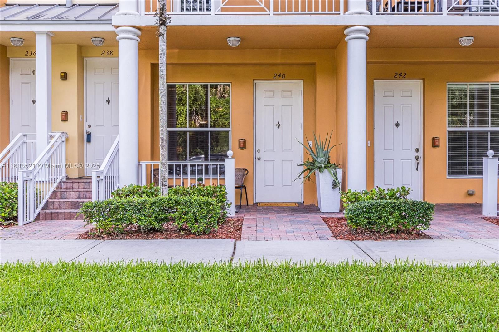 Real estate property located at 240 14th Ave #240, Broward, Village At Sailboat Bend, Fort Lauderdale, FL