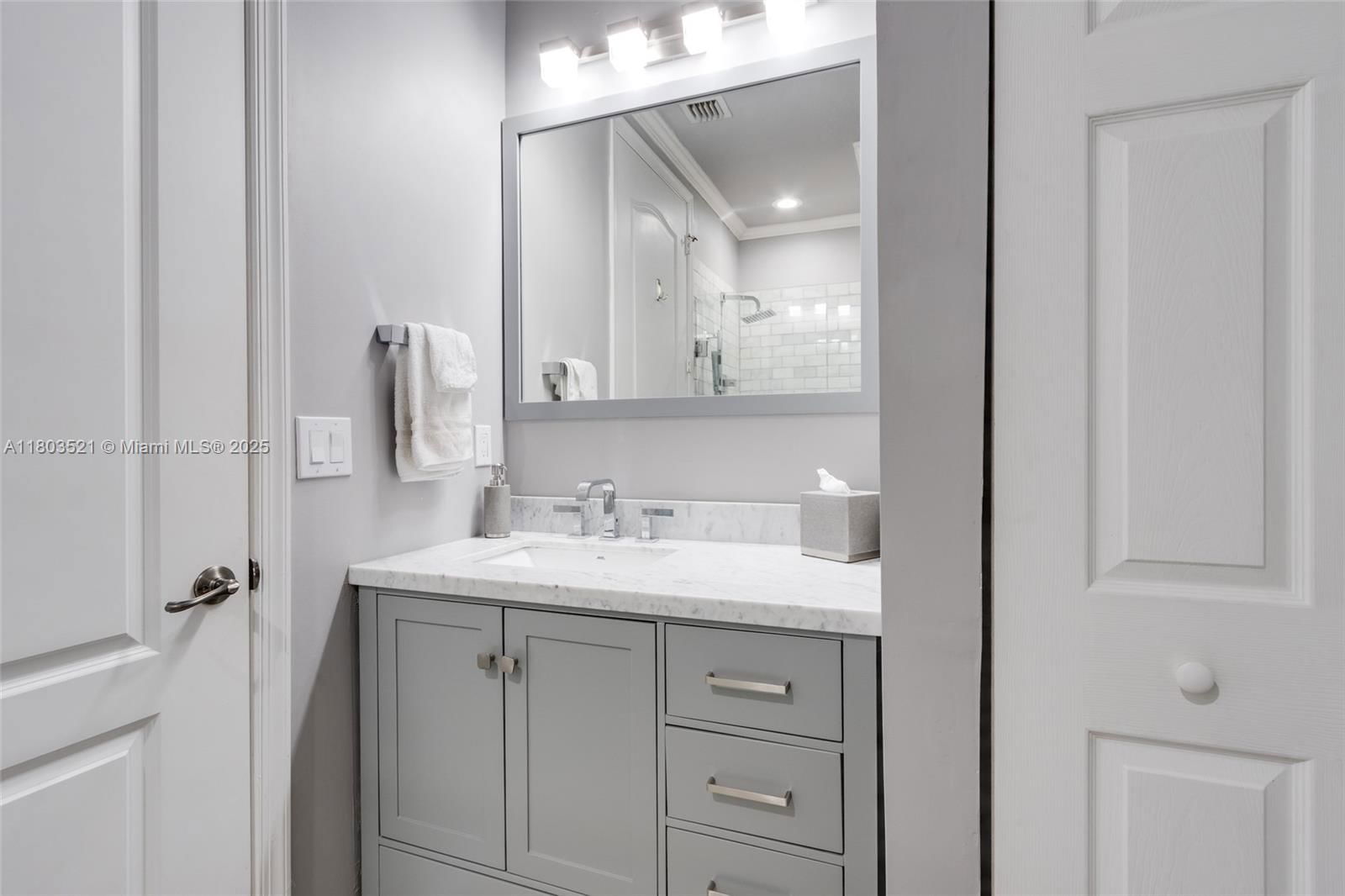 Real estate property located at 240 14th Ave #240, Broward, Village At Sailboat Bend, Fort Lauderdale, FL