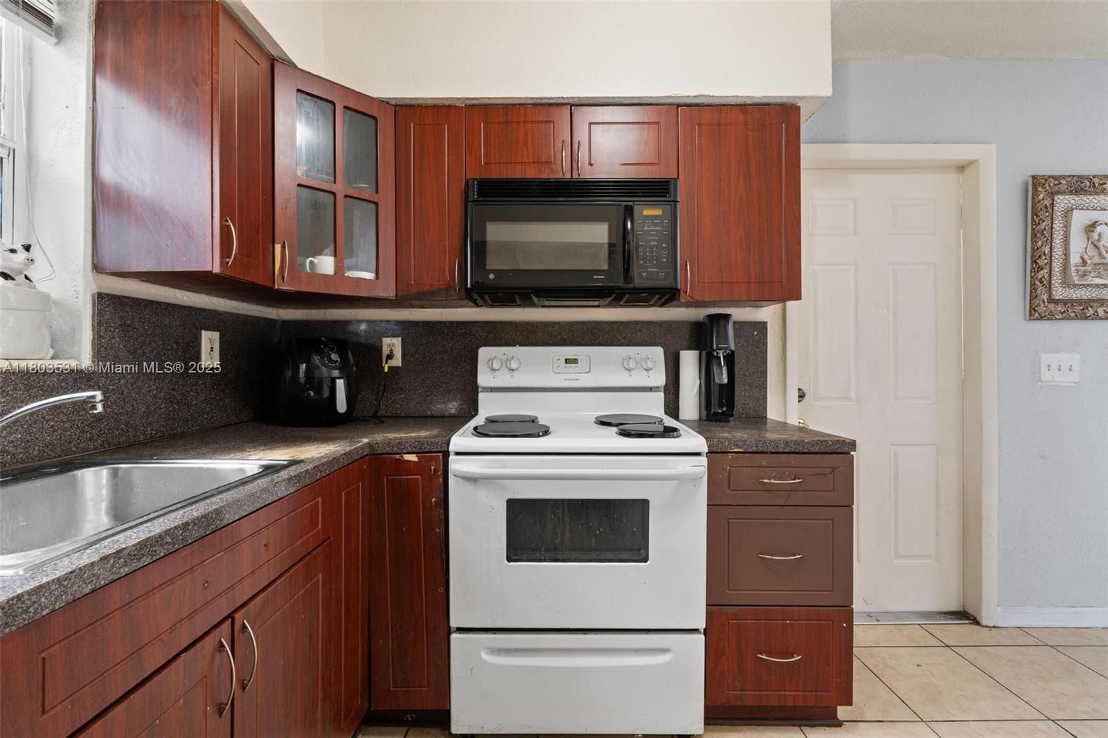 Real estate property located at 941 76th St, Miami-dade, Stephen Manor, Miami, FL