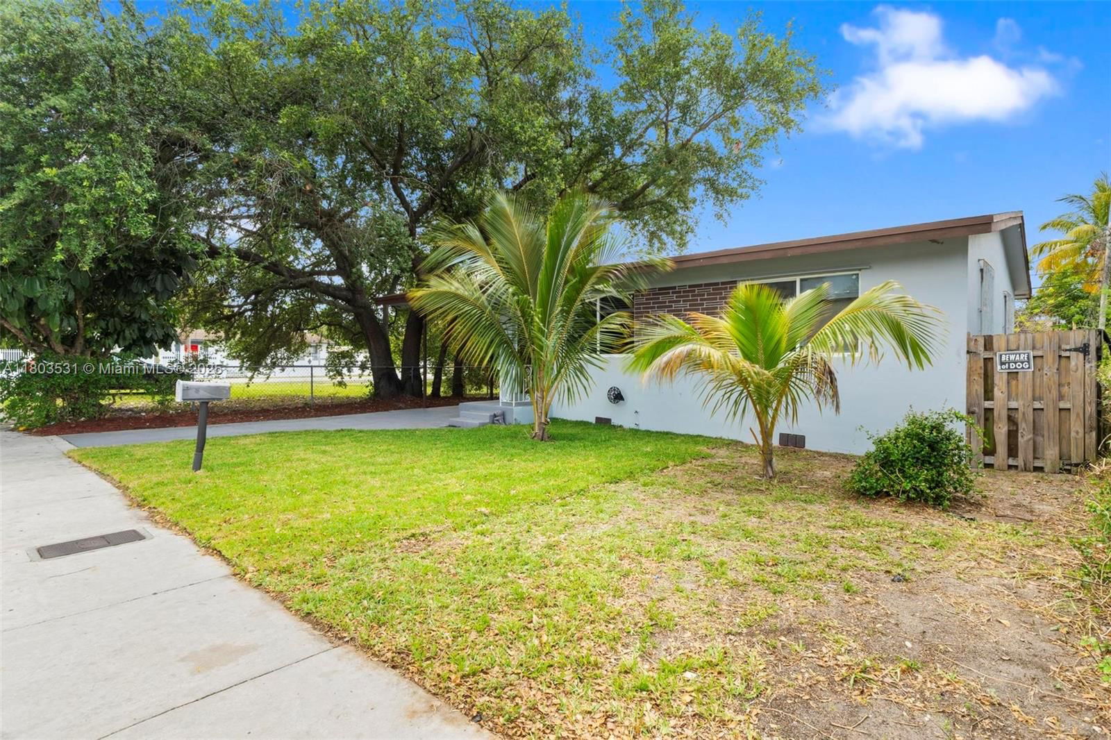 Real estate property located at 941 76th St, Miami-dade, Stephen Manor, Miami, FL