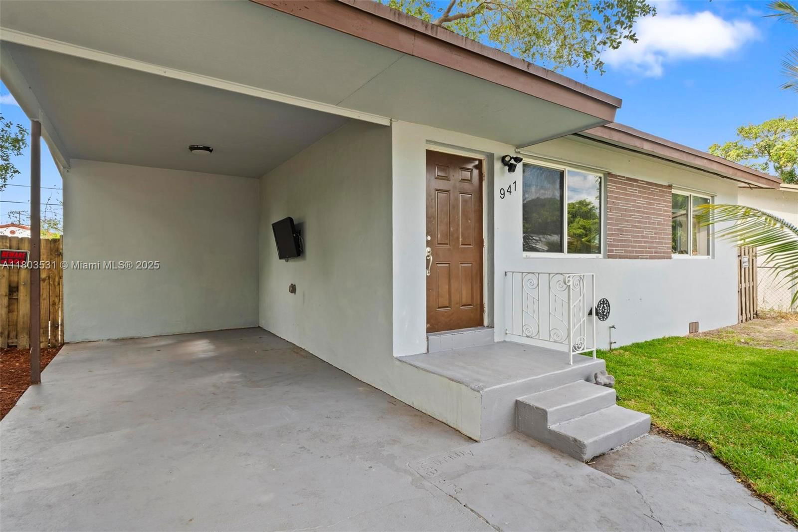 Real estate property located at 941 76th St, Miami-dade, Stephen Manor, Miami, FL