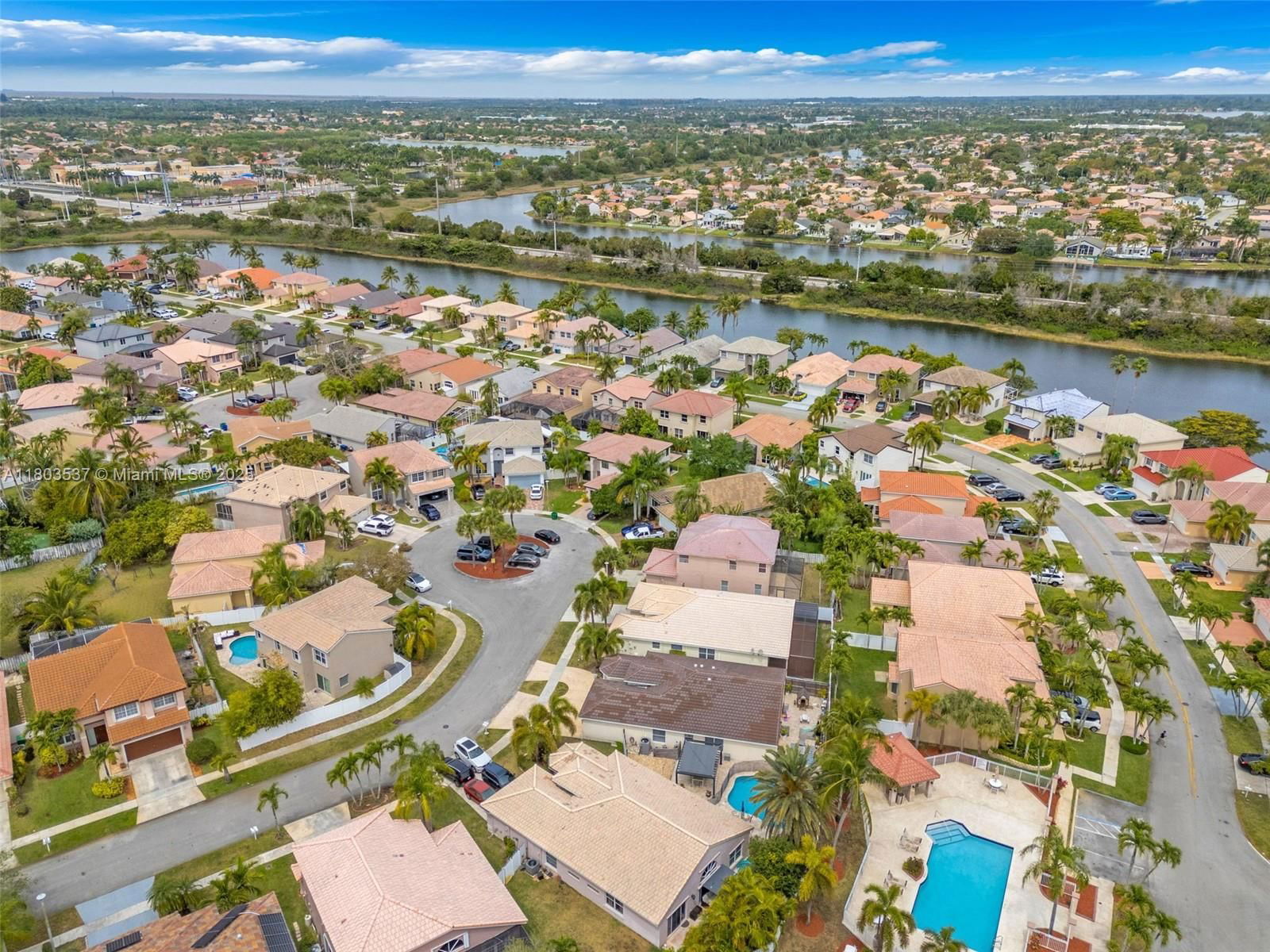 Real estate property located at 1903 180th Ter, Broward, Silver Lakes Phase Iii, Miramar, FL