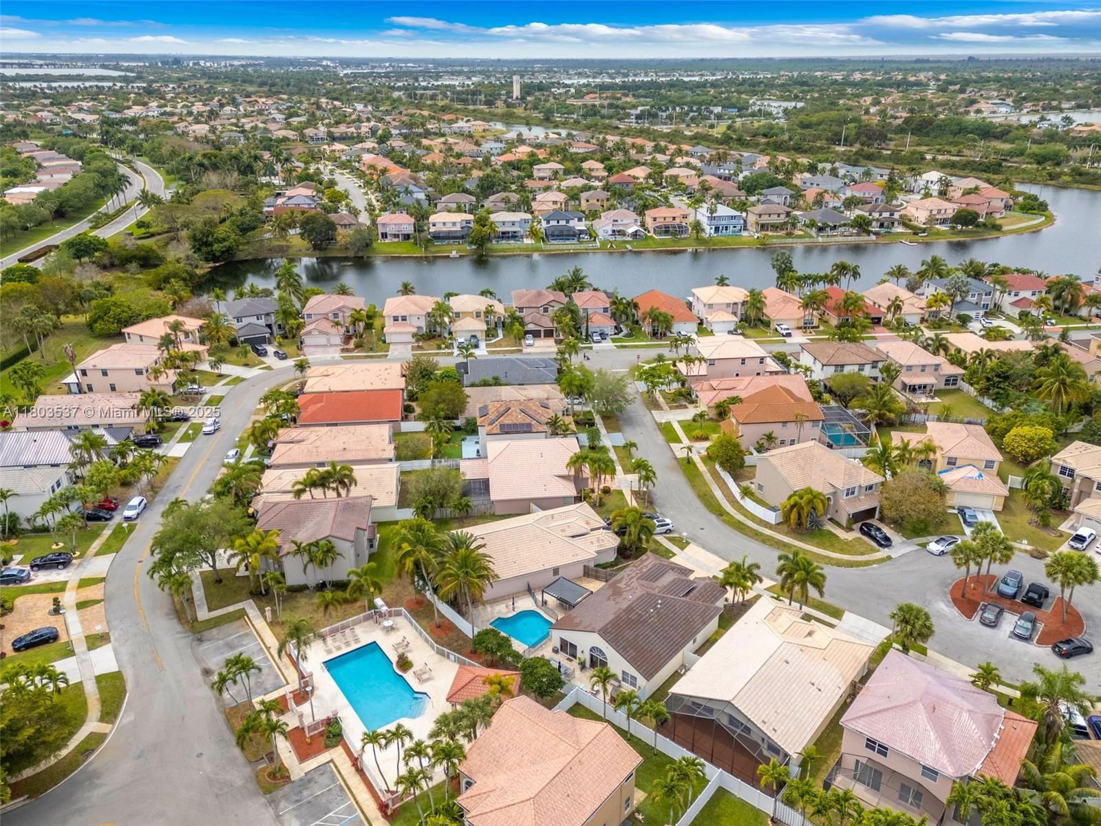 Real estate property located at 1903 180th Ter, Broward, Silver Lakes Phase Iii, Miramar, FL