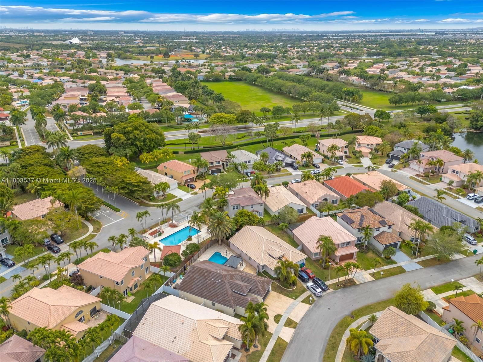 Real estate property located at 1903 180th Ter, Broward, Silver Lakes Phase Iii, Miramar, FL