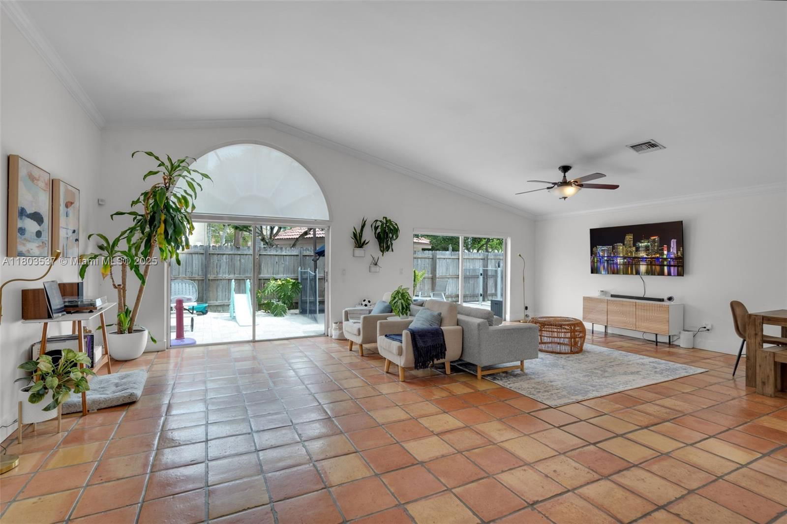Real estate property located at 1903 180th Ter, Broward, Silver Lakes Phase Iii, Miramar, FL