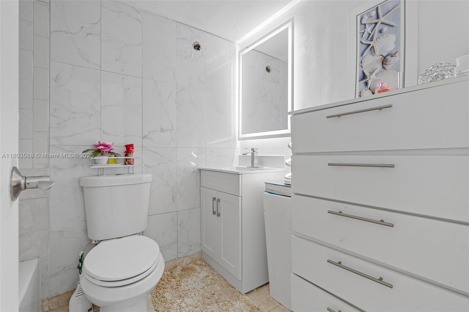 Real estate property located at 5530 26th Ct #209, Miami-dade, Vista Alegre Townhomes Co, Hialeah, FL