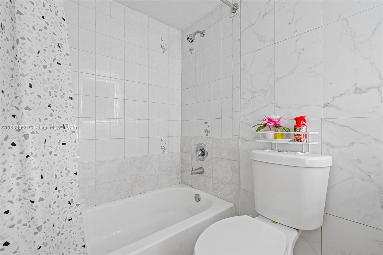 Real estate property located at 5530 26th Ct #209, Miami-dade, Vista Alegre Townhomes Co, Hialeah, FL