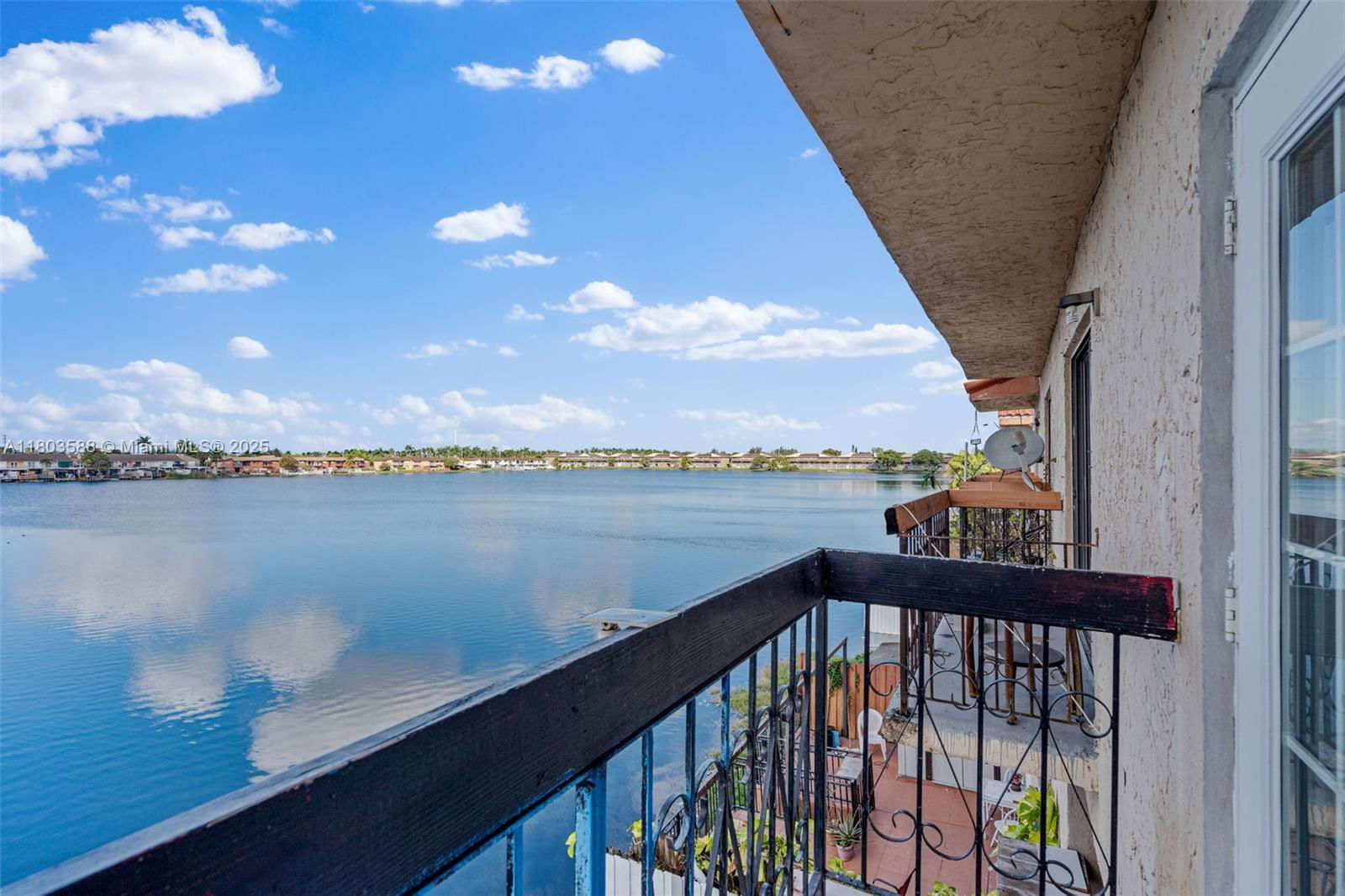 Real estate property located at 5530 26th Ct #209, Miami-dade, Vista Alegre Townhomes Co, Hialeah, FL