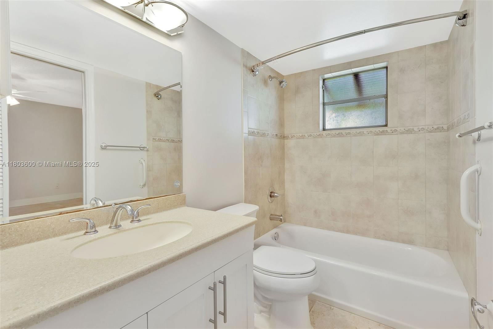 Real estate property located at 7915 86th St #705, Miami-dade, Kings Creek West Condo Bl, Miami, FL