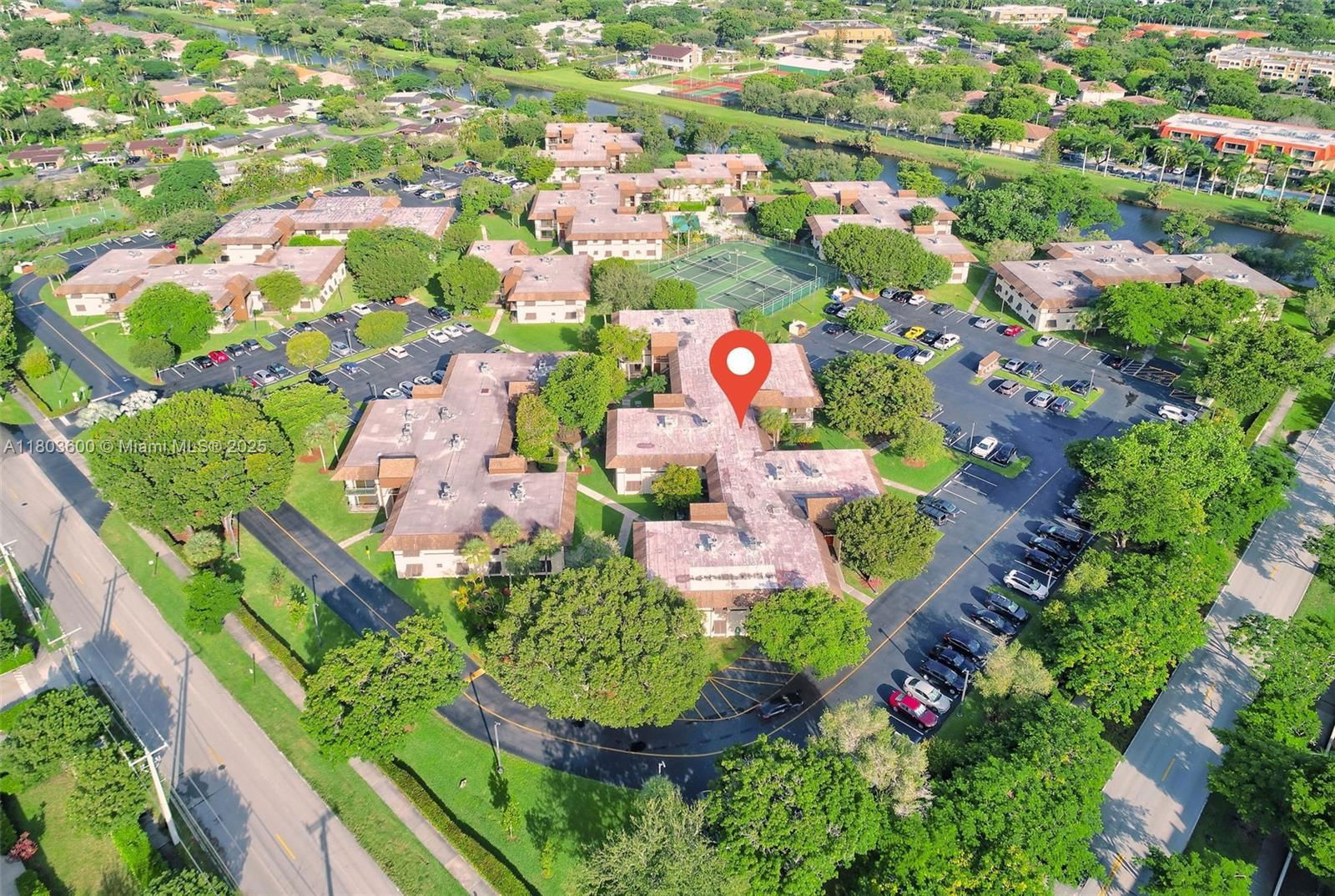 Real estate property located at 7915 86th St #705, Miami-dade, Kings Creek West Condo Bl, Miami, FL