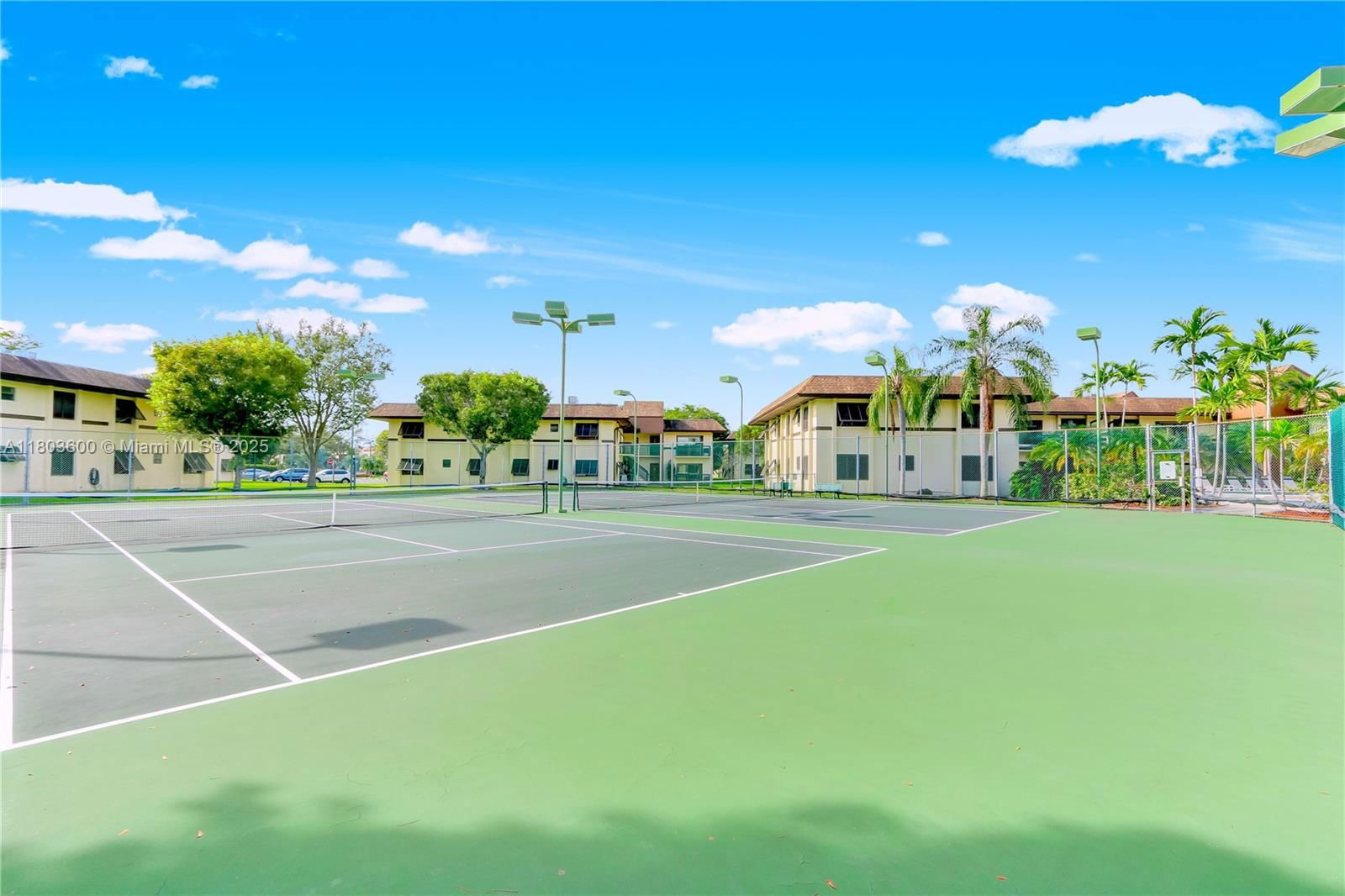 Real estate property located at 7915 86th St #705, Miami-dade, Kings Creek West Condo Bl, Miami, FL
