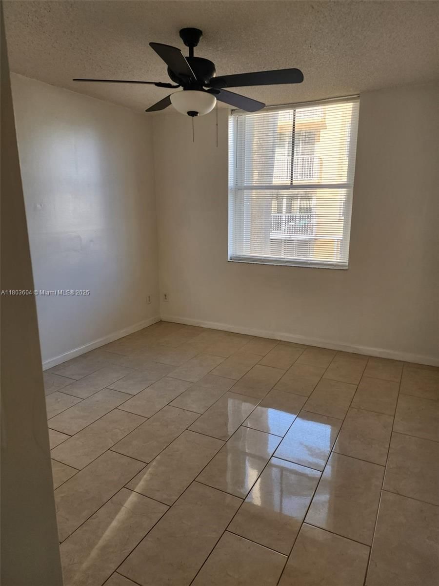 Real estate property located at 1450 3rd Ave #208, Broward, Sheridan East Condo Bldg, Dania Beach, FL