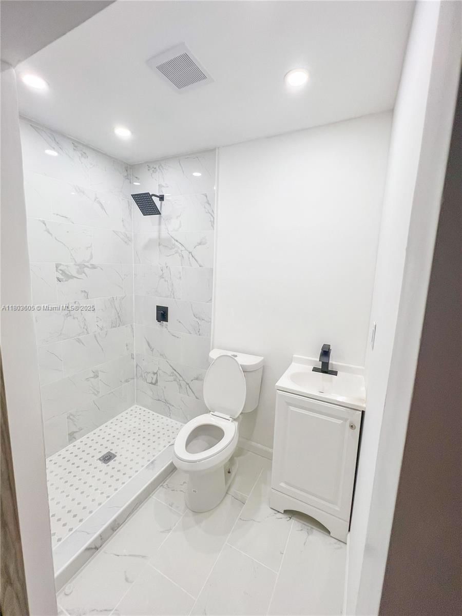Real estate property located at 7917 Kismet St, Broward, Miramar Sec 11, Miramar, FL