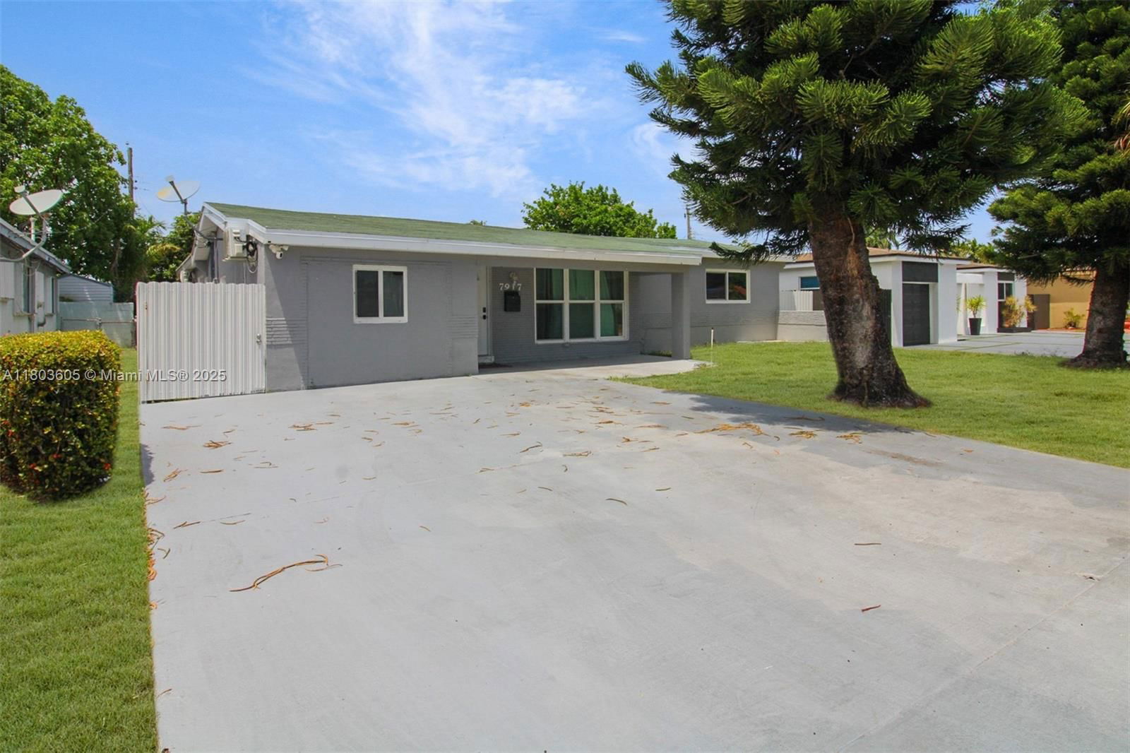 Real estate property located at 7917 Kismet St, Broward, Miramar Sec 11, Miramar, FL