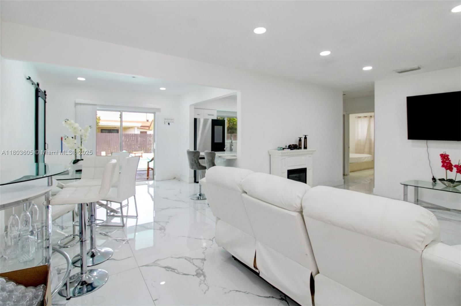 Real estate property located at 7917 Kismet St, Broward, Miramar Sec 11, Miramar, FL