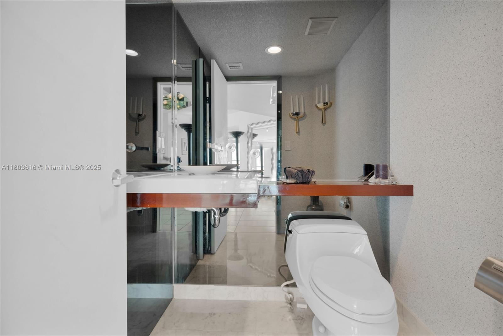 Real estate property located at 16485 Collins Ave #1236- Corner unit -OCEAN, Miami-dade, Oceania Iii Condo, Sunny Isles Beach, FL