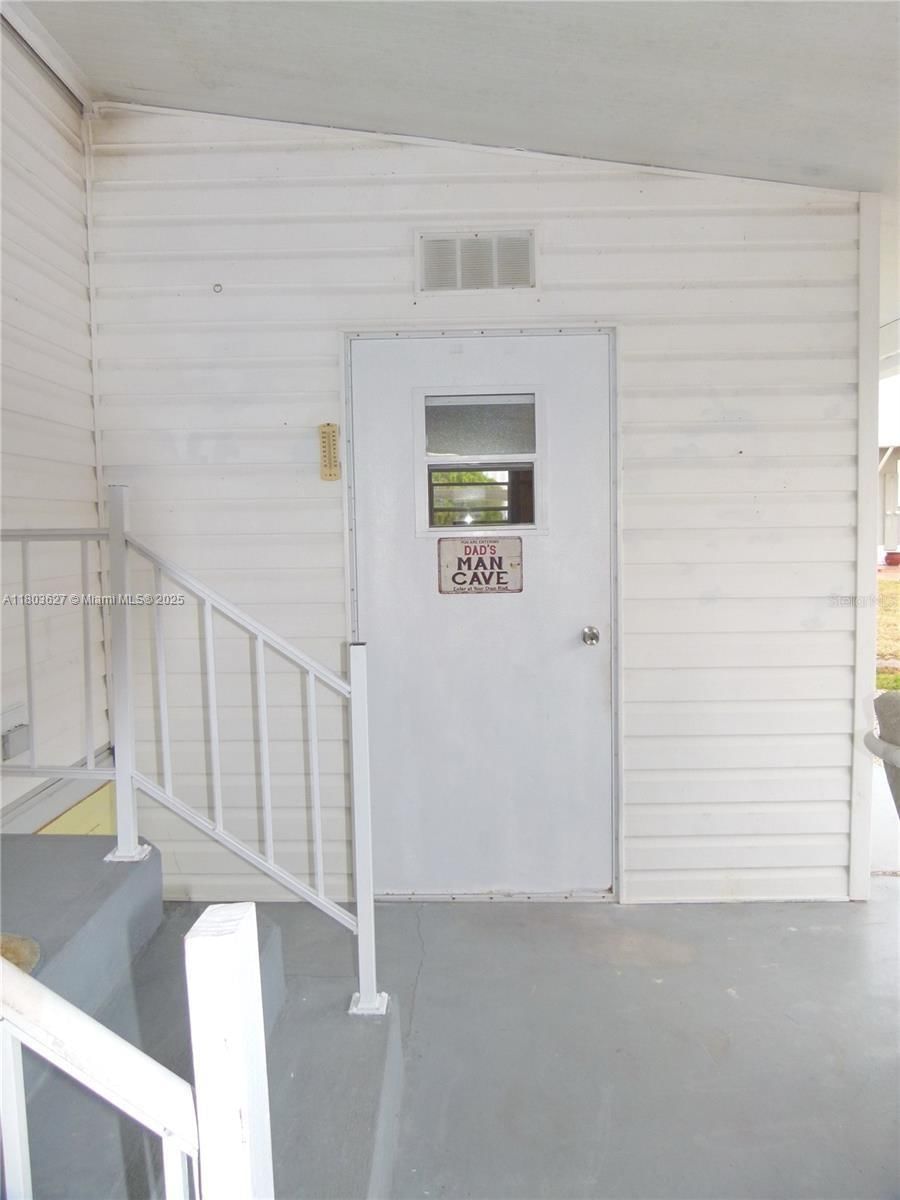 Real estate property located at 1601 US Highway 441 #135, Okeechobee, Oasis Village, Okeechobee, FL