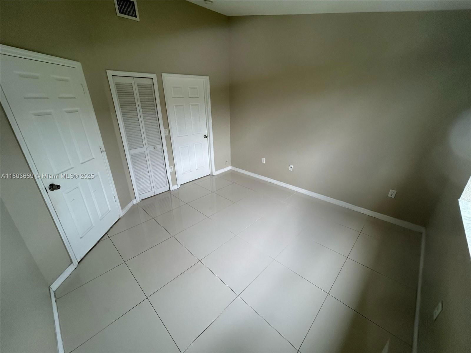 Real estate property located at 61 13th Ave #11, Miami-dade, Edgewater Condo, Homestead, FL