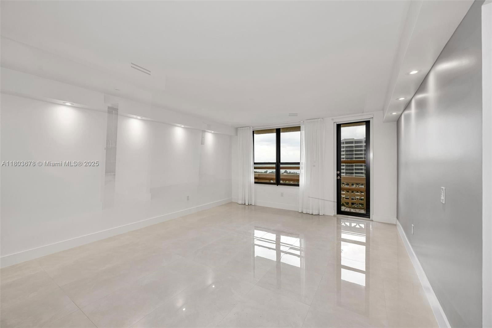 Real estate property located at 10185 Collins Ave #1502, Miami-dade, The Plaza Of Bal Harbour, Bal Harbour, FL