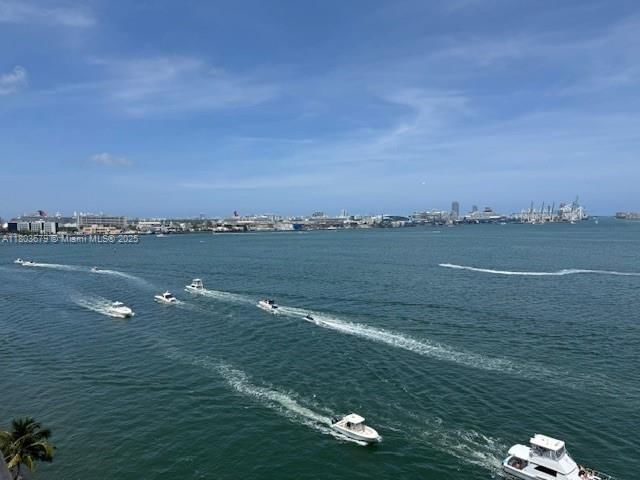 Real estate property located at , Miami-dade, Isola Condo, Miami, FL