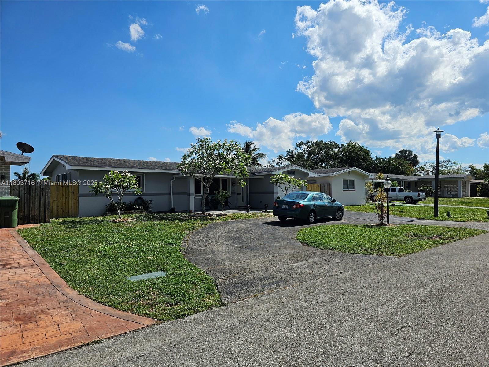 Real estate property located at 8240 15th St, Broward, Boulevard Heights Section, Pembroke Pines, FL