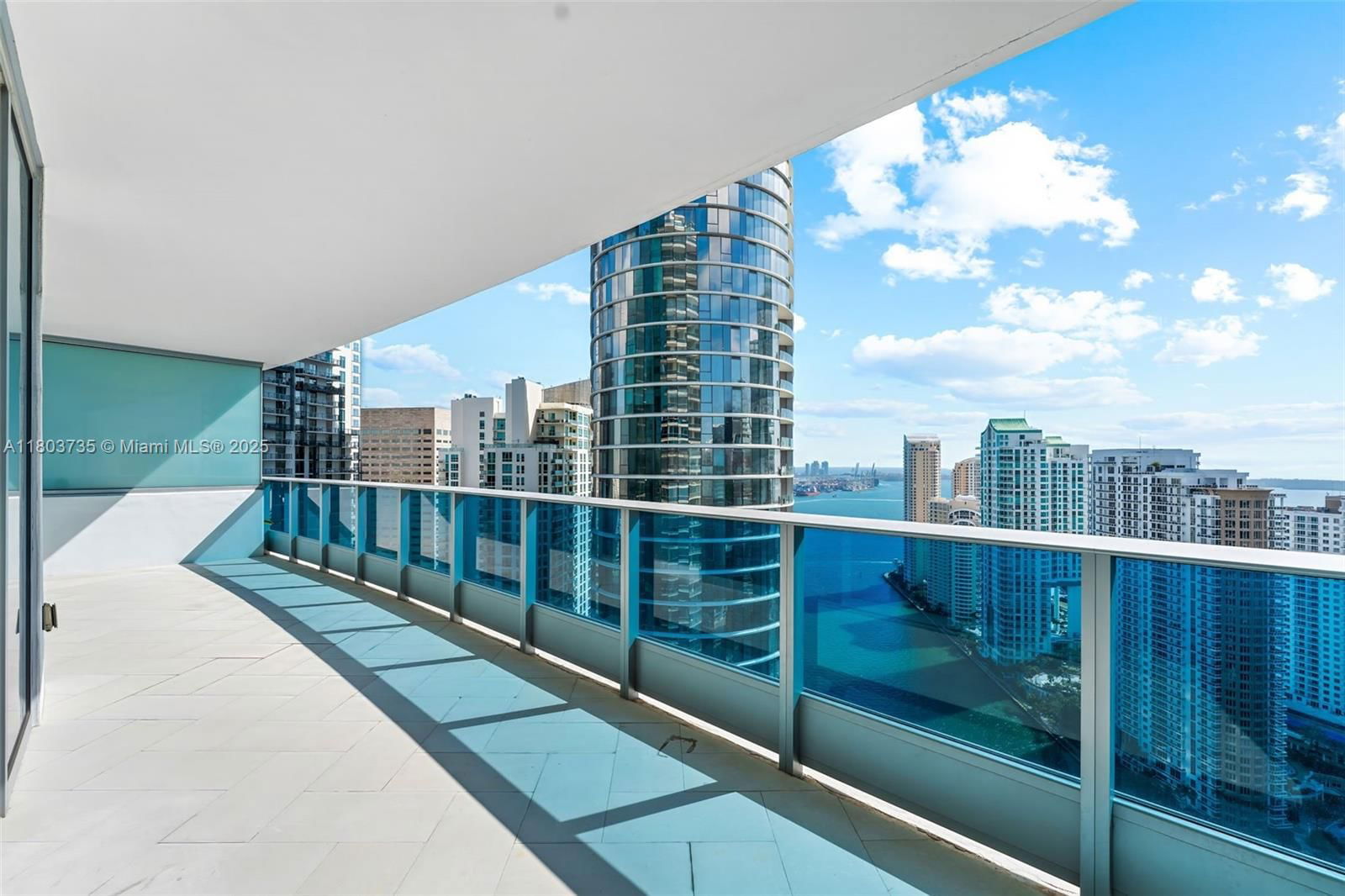 Real estate property located at 200 Biscayne Boulevard Way #4005, Miami-dade, Epic West Condo, Miami, FL