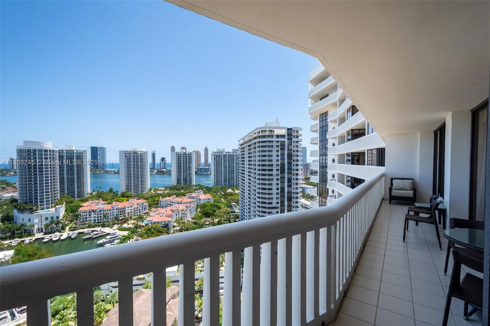 Real estate property located at 1000 Island Blvd #2707, Miami-dade, Williams Island, Aventura, FL
