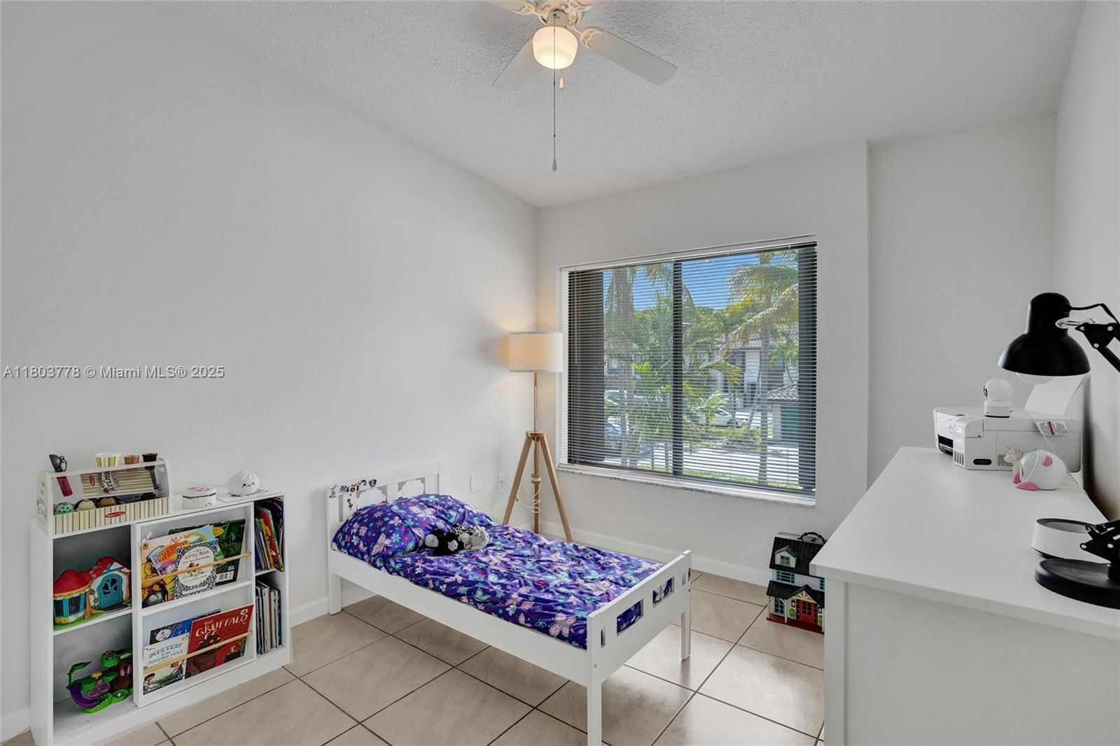 Real estate property located at 16465 26th Ave #18, Miami-dade, Lakeview Townhomes Condo, North Miami Beach, FL