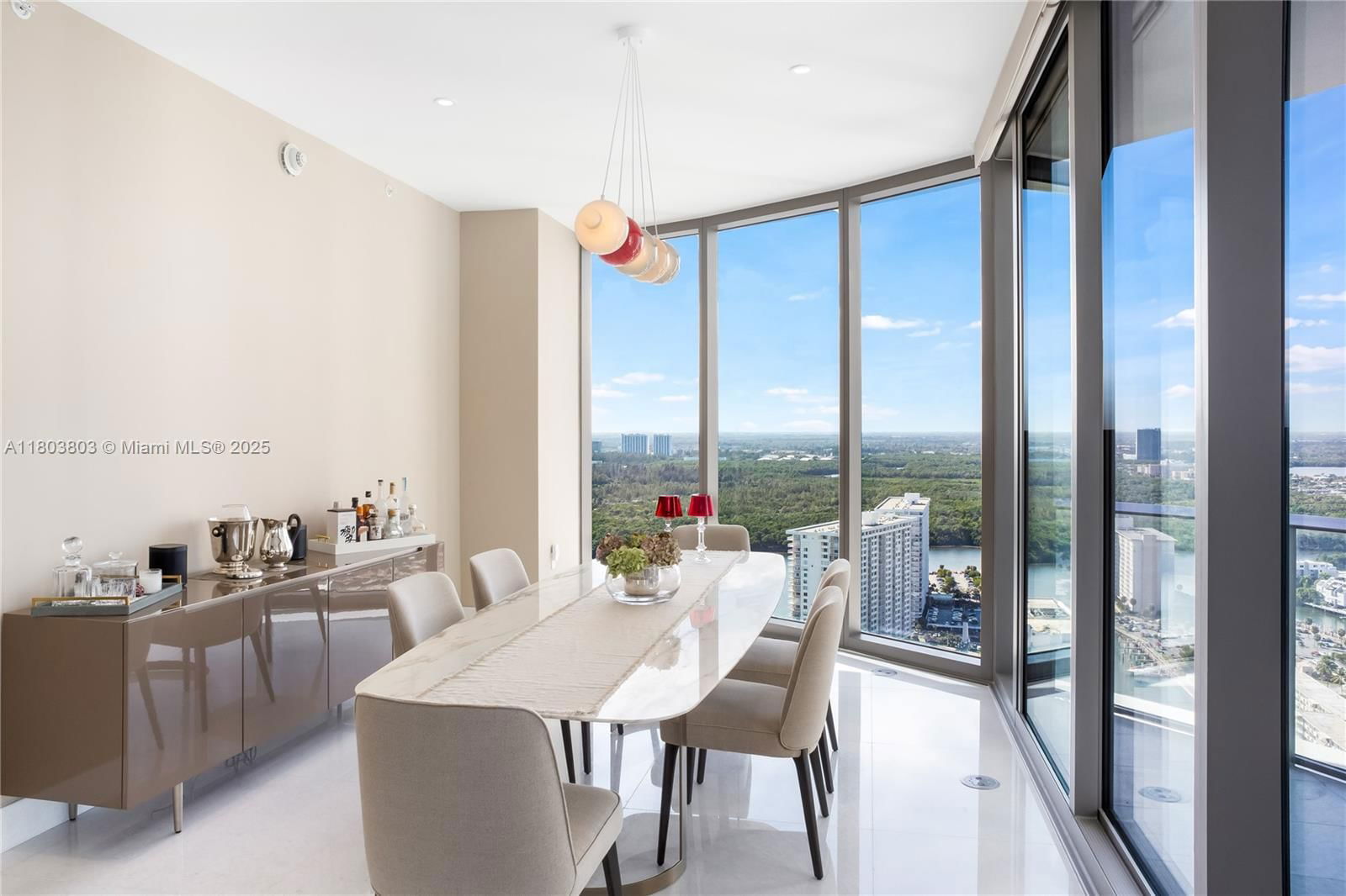 Real estate property located at 15701 Collins Ave #3201, Miami-dade, 15701 Collins Condo, Sunny Isles Beach, FL