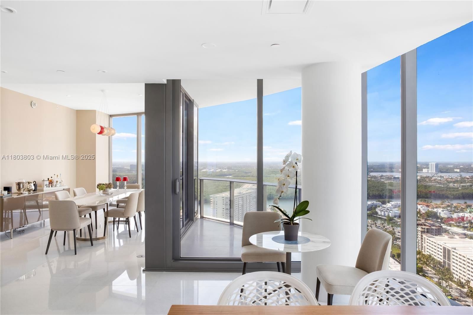 Real estate property located at 15701 Collins Ave #3201, Miami-dade, 15701 Collins Condo, Sunny Isles Beach, FL