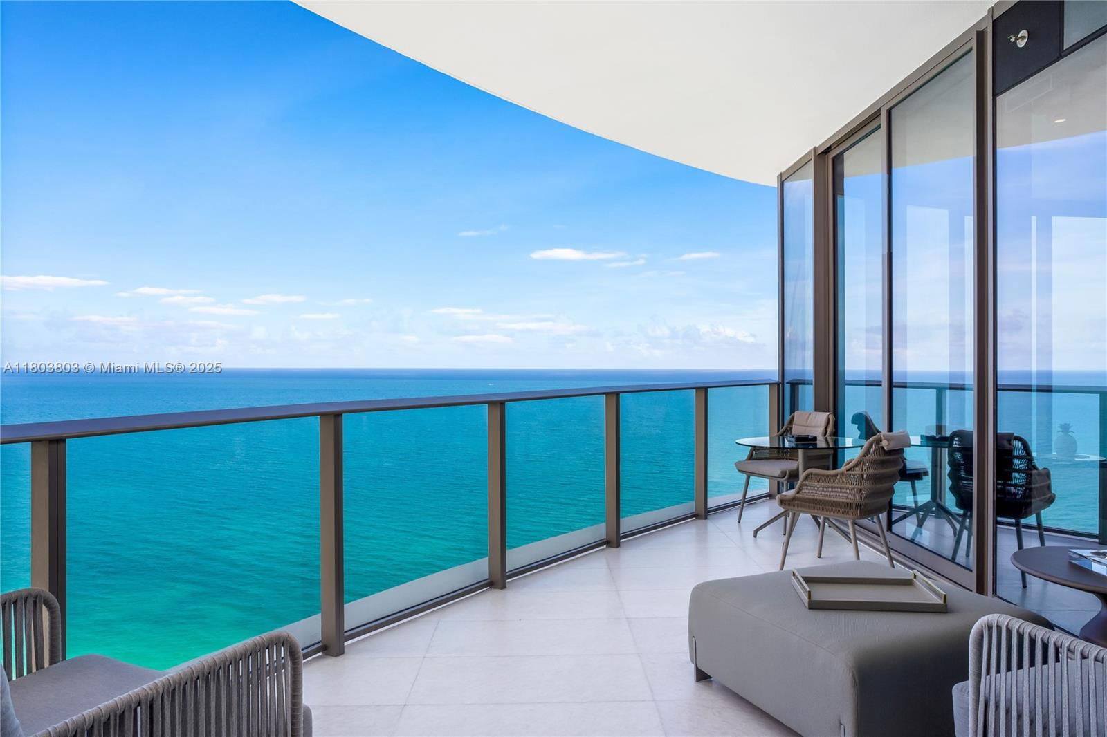 Real estate property located at 15701 Collins Ave #3201, Miami-dade, 15701 Collins Condo, Sunny Isles Beach, FL