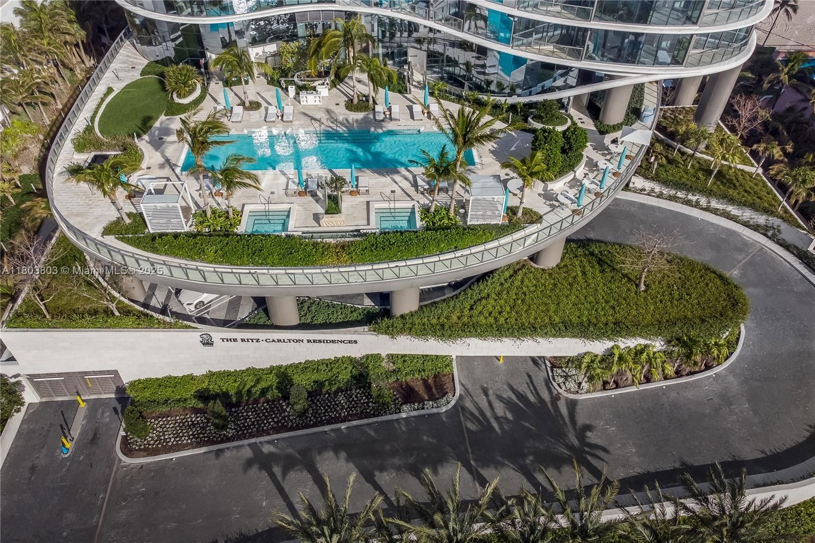 Real estate property located at 15701 Collins Ave #3201, Miami-dade, 15701 Collins Condo, Sunny Isles Beach, FL