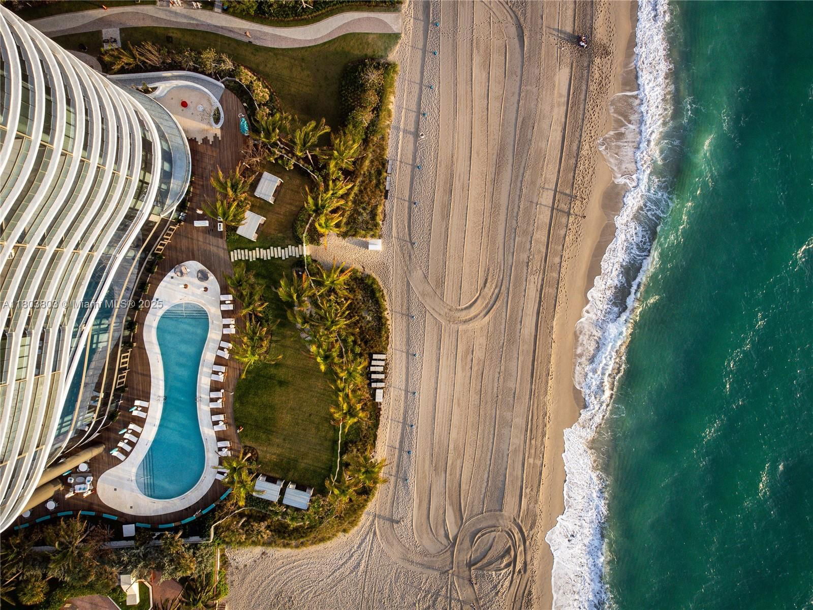 Real estate property located at 15701 Collins Ave #3201, Miami-dade, 15701 Collins Condo, Sunny Isles Beach, FL