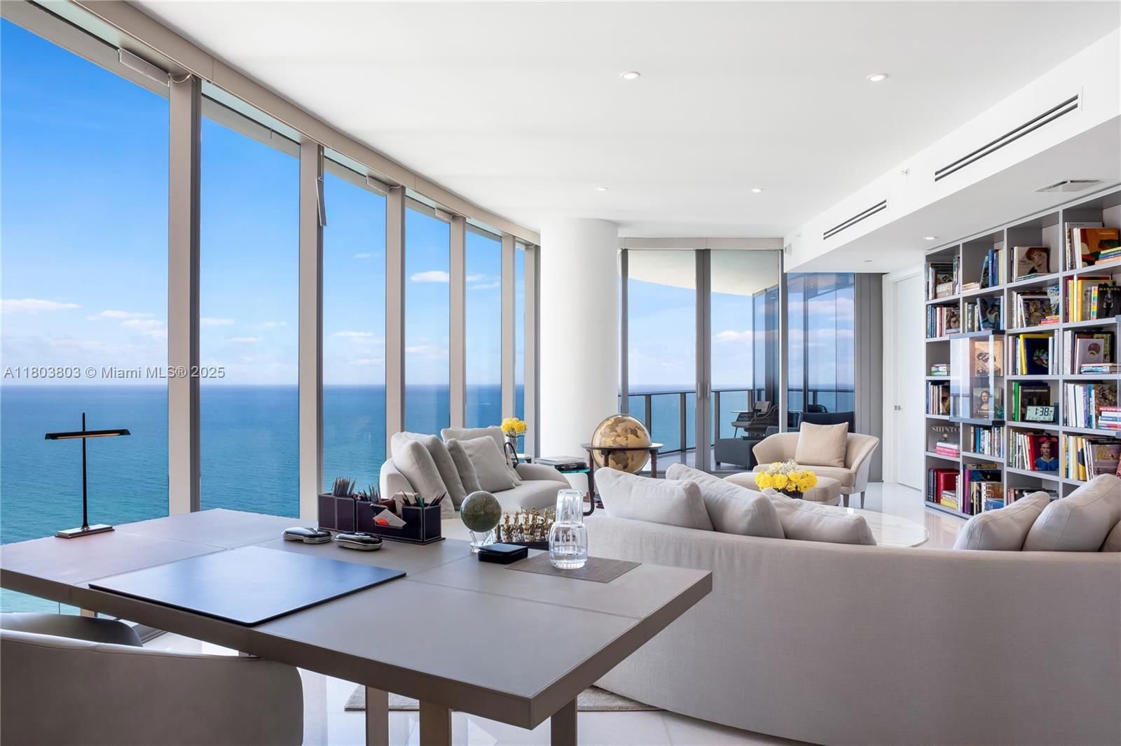 Real estate property located at 15701 Collins Ave #3201, Miami-dade, 15701 Collins Condo, Sunny Isles Beach, FL