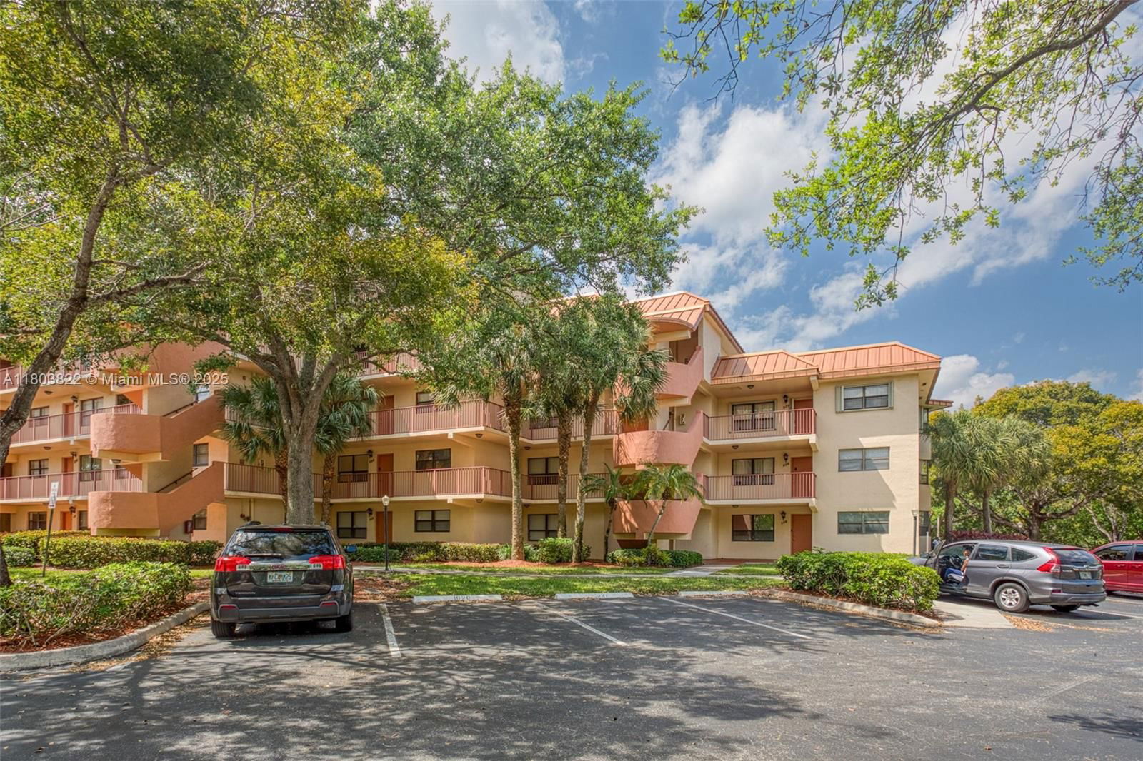 Real estate property located at 7401 16th St #408, Broward, Plantation Forest Condo, Plantation, FL