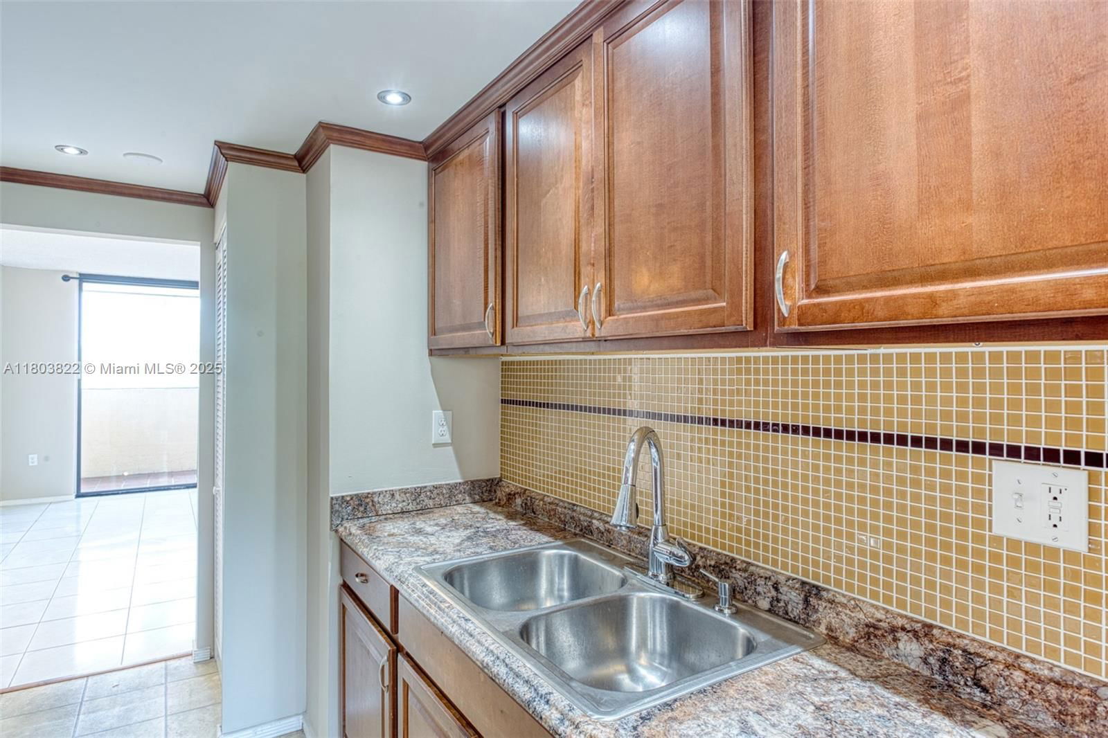 Real estate property located at 7401 16th St #408, Broward, Plantation Forest Condo, Plantation, FL