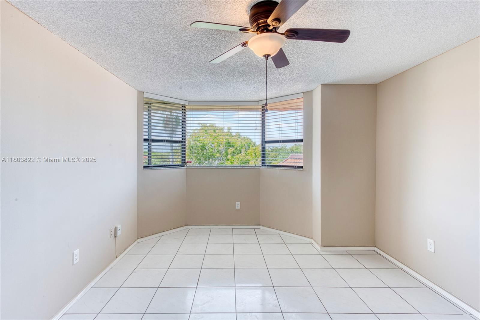 Real estate property located at 7401 16th St #408, Broward, Plantation Forest Condo, Plantation, FL