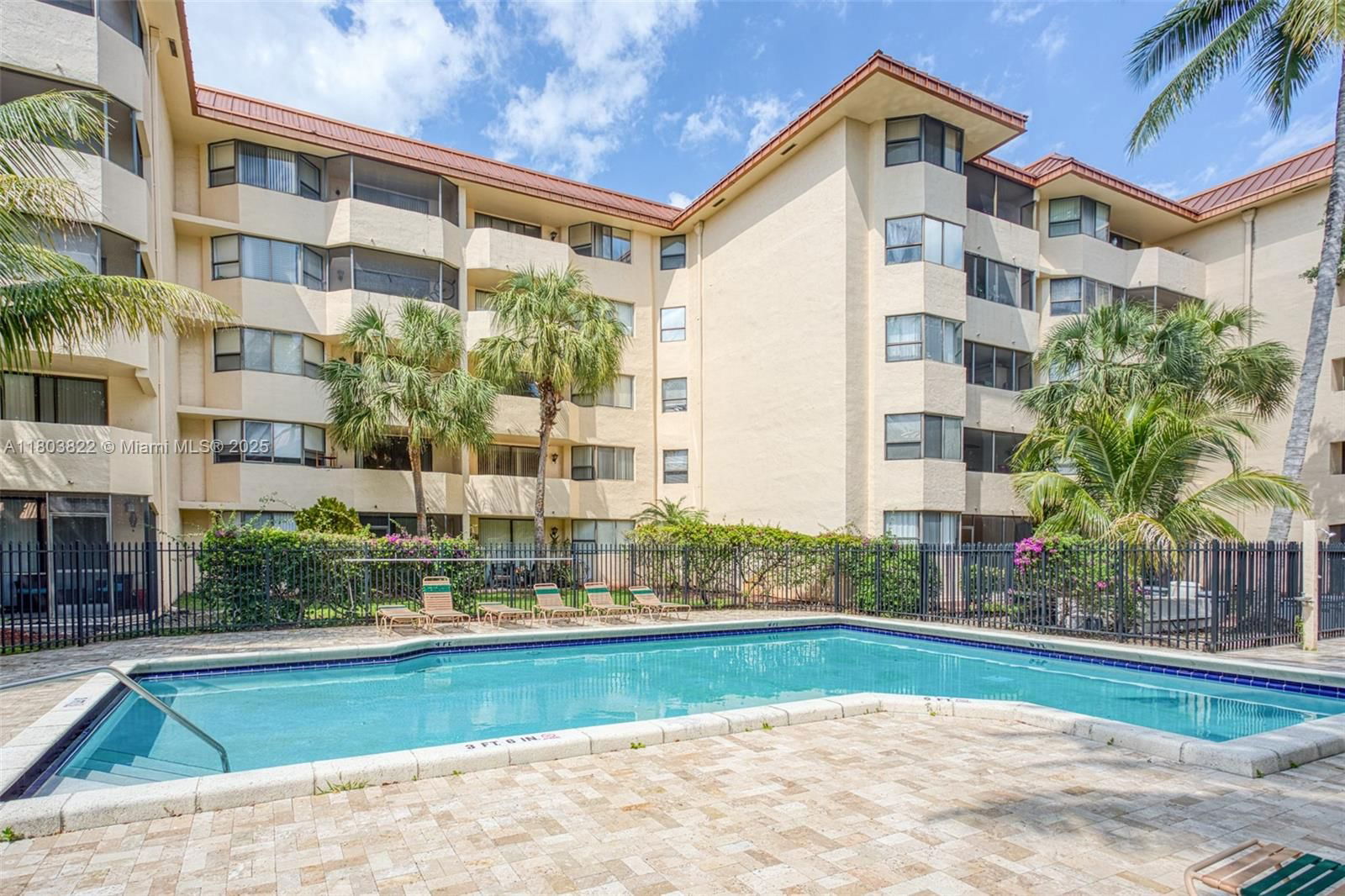 Real estate property located at 7401 16th St #408, Broward, Plantation Forest Condo, Plantation, FL