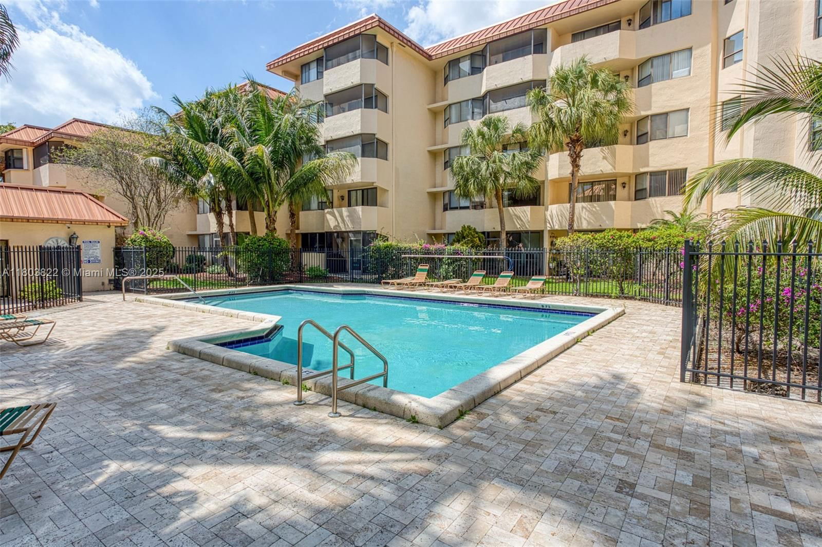 Real estate property located at 7401 16th St #408, Broward, Plantation Forest Condo, Plantation, FL