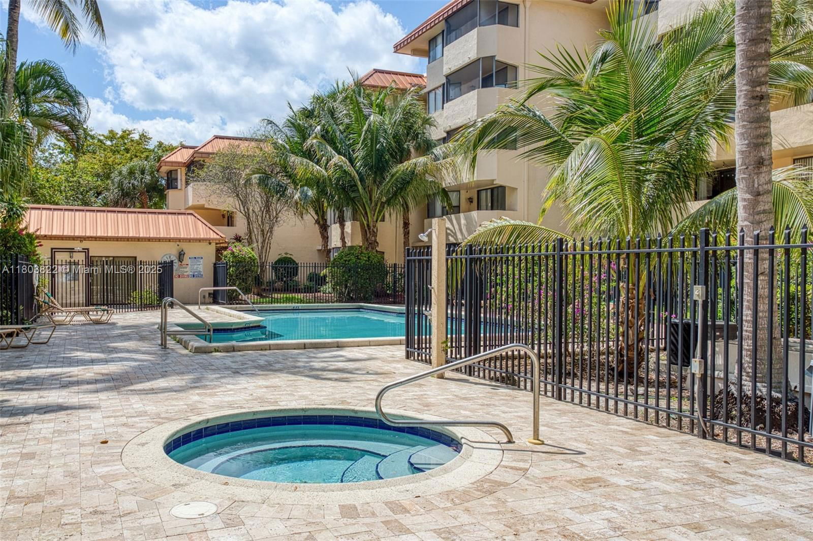 Real estate property located at 7401 16th St #408, Broward, Plantation Forest Condo, Plantation, FL