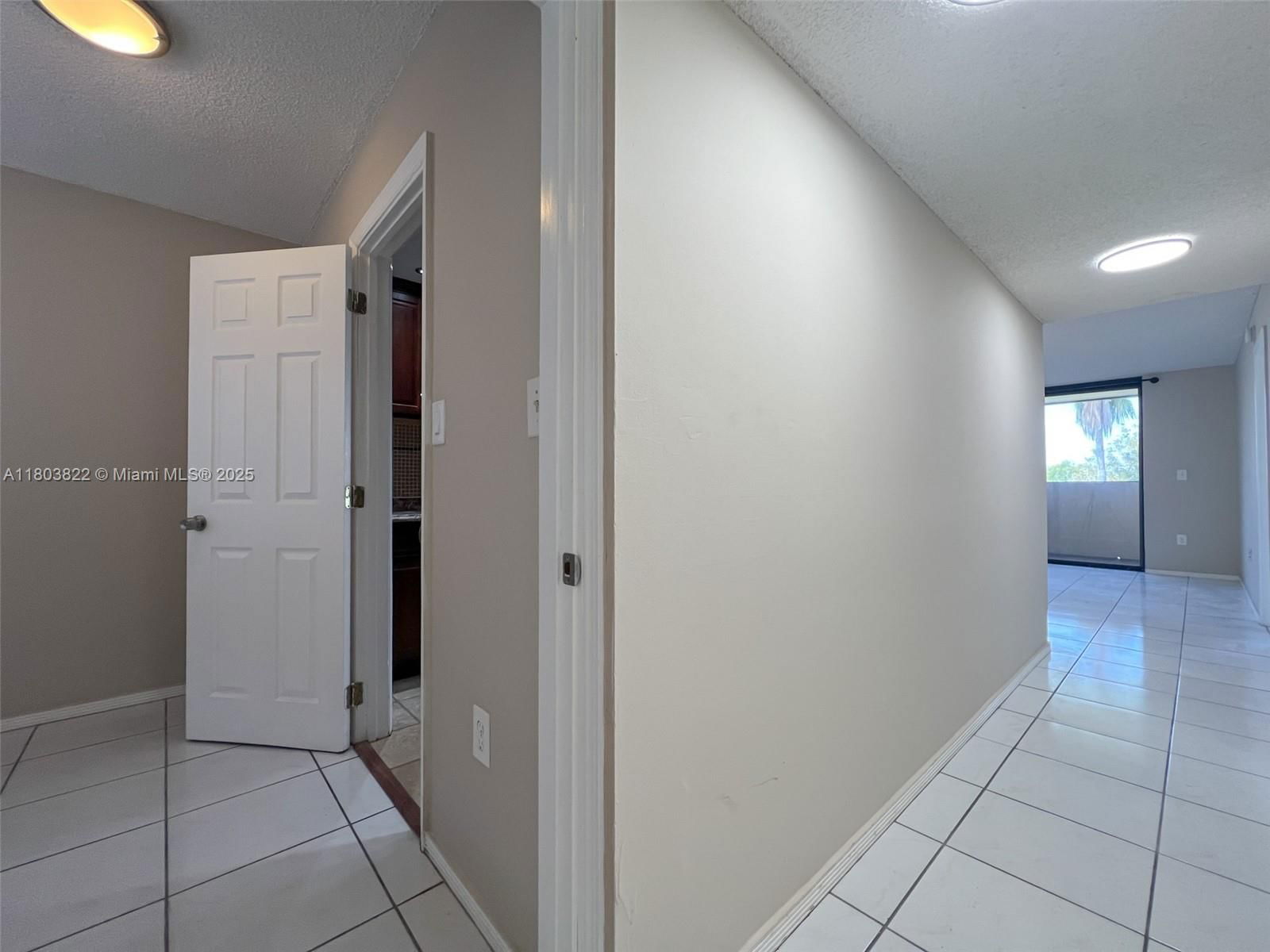 Real estate property located at 7401 16th St #408, Broward, Plantation Forest Condo, Plantation, FL