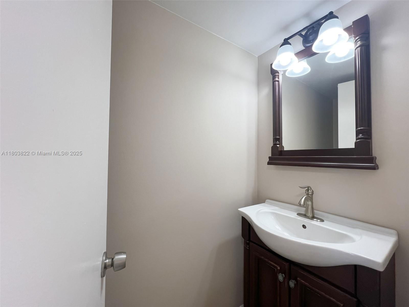 Real estate property located at 7401 16th St #408, Broward, Plantation Forest Condo, Plantation, FL