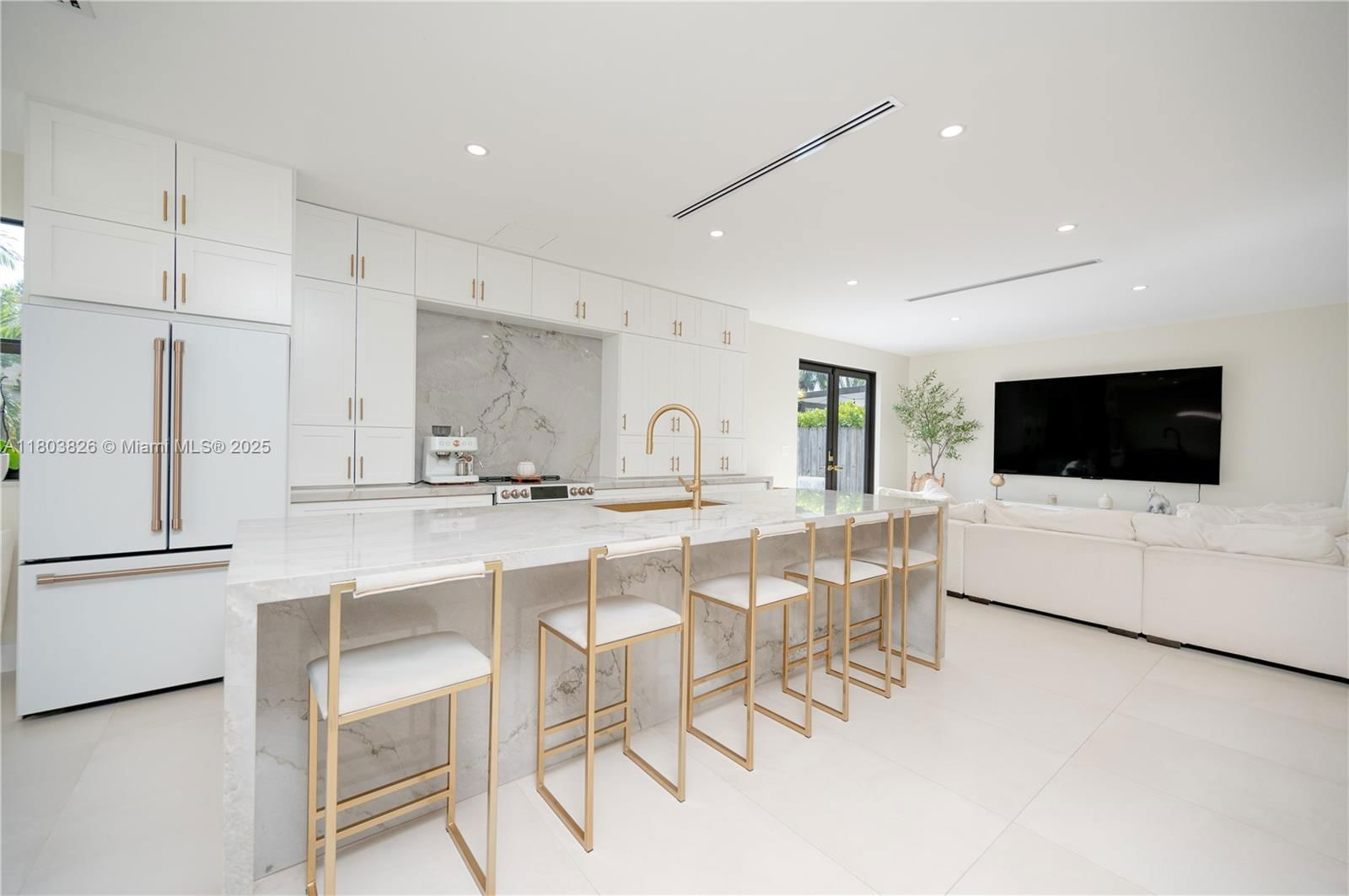 Real estate property located at 15282 173rd Ln, Miami-dade, Venetian Parc West, Miami, FL