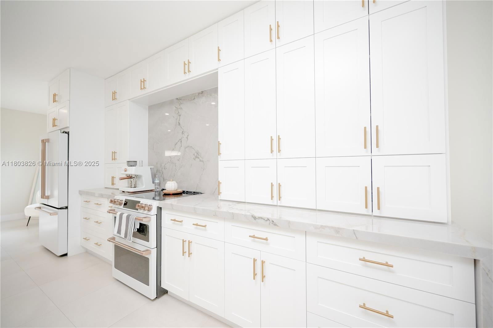 Real estate property located at 15282 173rd Ln, Miami-dade, Venetian Parc West, Miami, FL