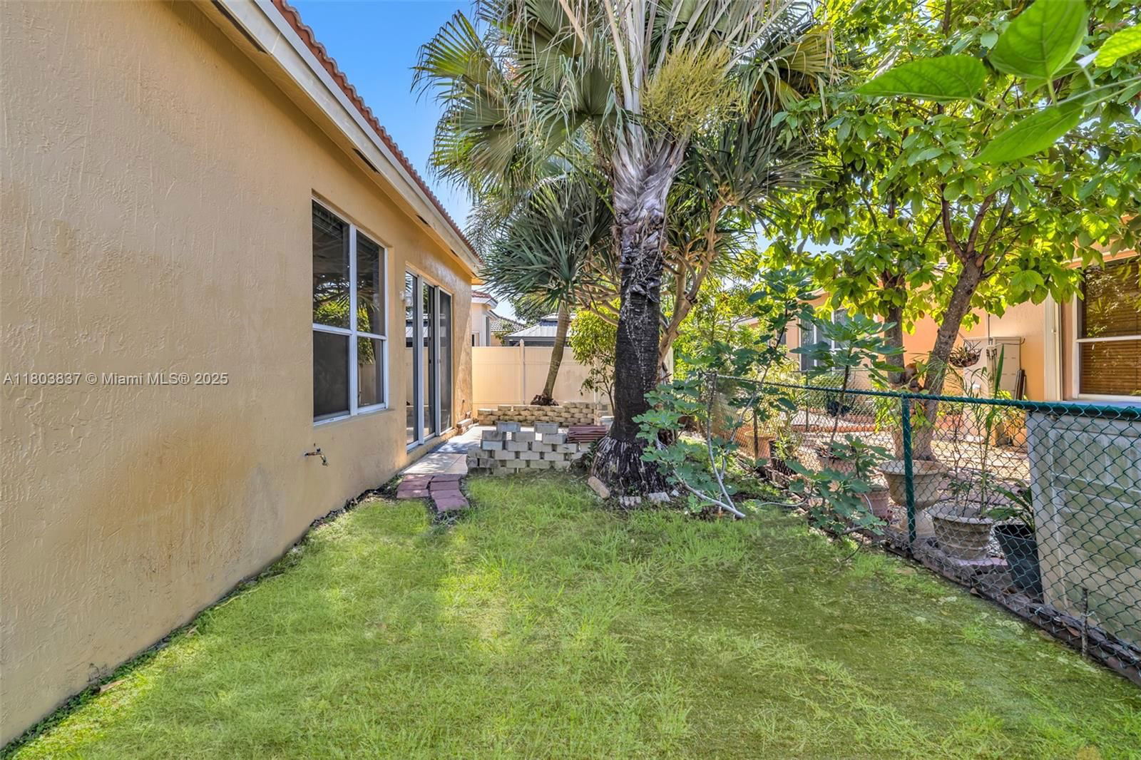 Real estate property located at 13356 27th St, Broward, Pod 8 At Monarch Lakes, Miramar, FL