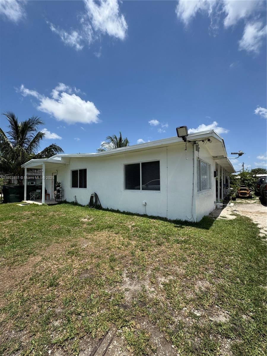 Real estate property located at 554 7th St, Miami-dade, Town Of Florida City, Florida City, FL