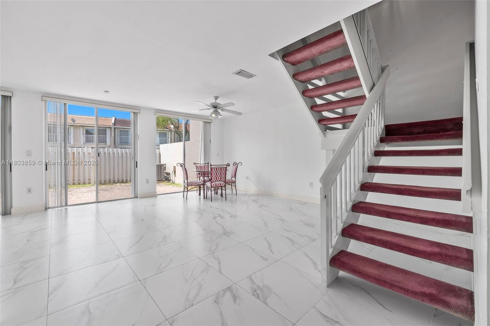 Real estate property located at 10226 52nd Ln, Miami-dade, Doral Greens, Doral, FL