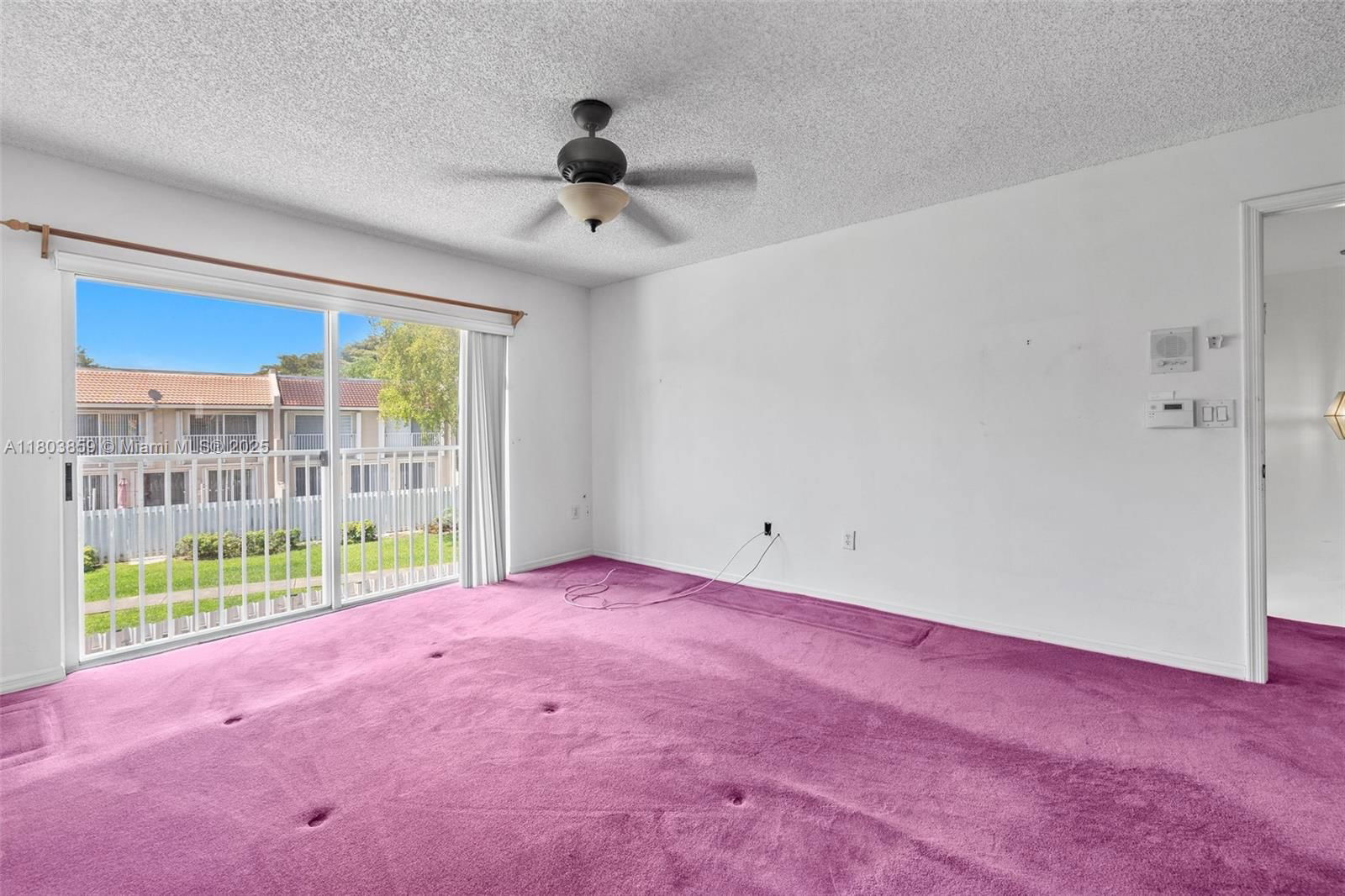 Real estate property located at 10226 52nd Ln, Miami-dade, Doral Greens, Doral, FL